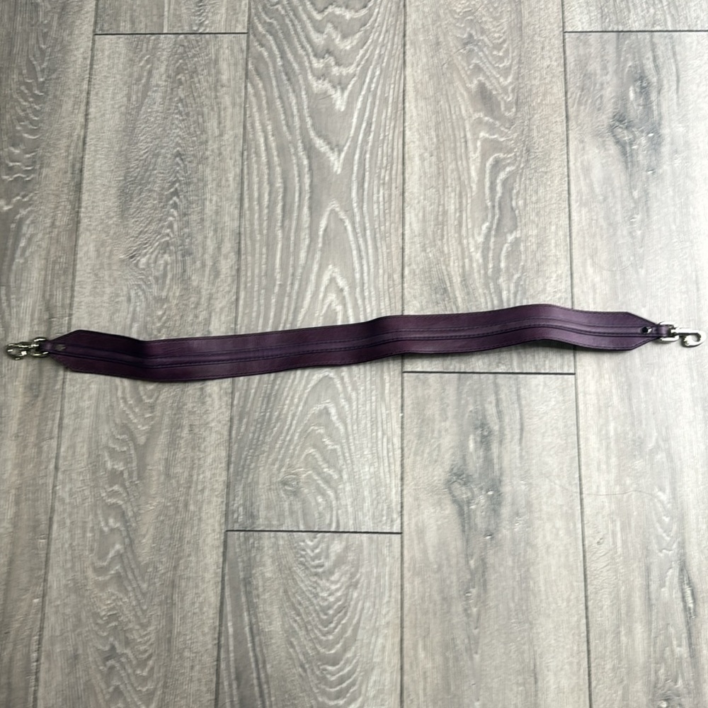 Marc by Marc Jacobs Purple Handbag - Picture 7 of 7
